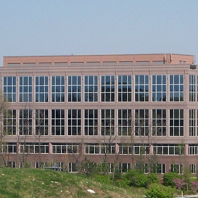 533 Maryville Centre by Ryan Hildebrand