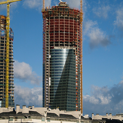 Torre Espacio by Cesar Serrano
