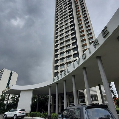Hotel Ivoire Intercontinental Tower I by abdallahh