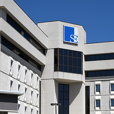 Southeast Alabama Medical Center by John W. Cahill