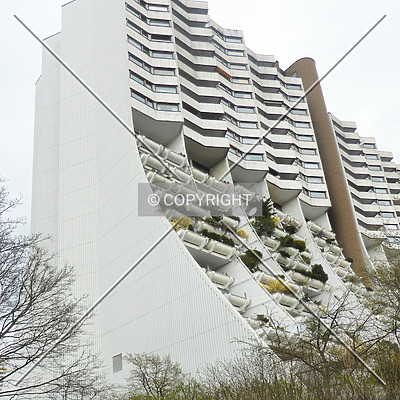 Wohnpark Alterlaa - Block B1-B2 by Nephilim