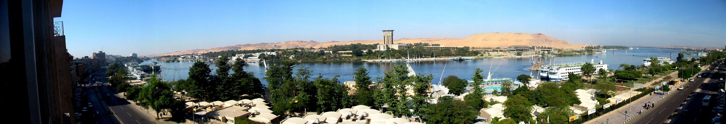 Aswan by John Bek