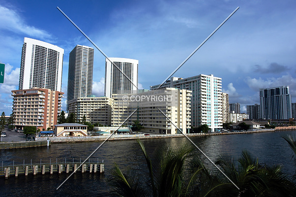 Hallandale Beach by Jorge Molina